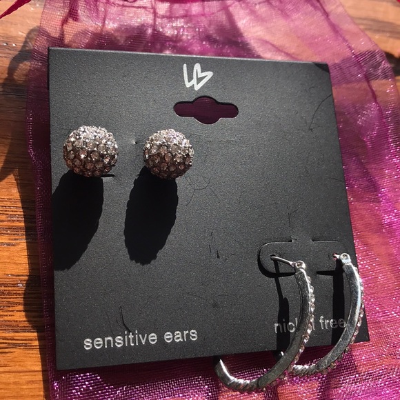 Brand new cubic zirconia earrings - Picture 3 of 3